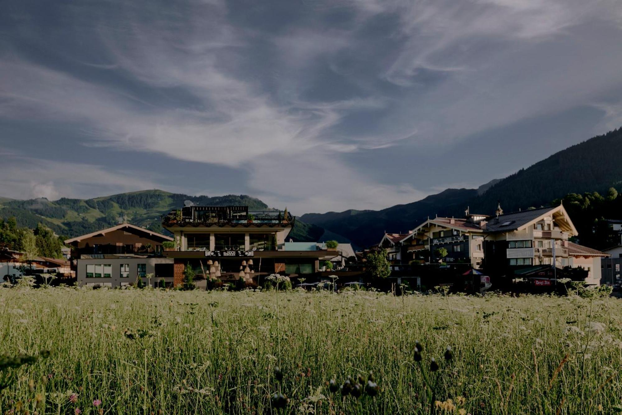Die Hochkoenigin - Mountain Resort Марія-Альм-ам-Штайнернен-Мер Екстер'єр фото
